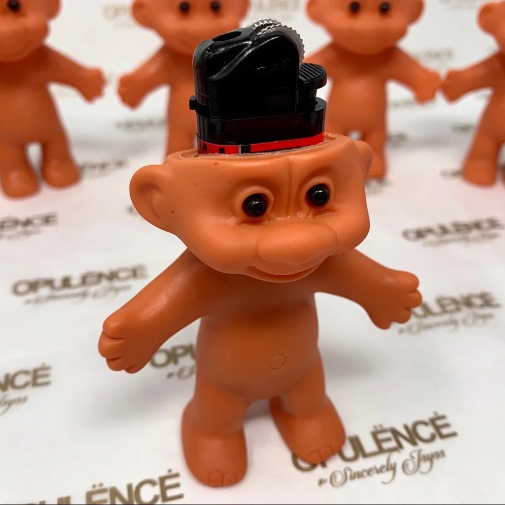 Trolls Lighter Holder - Picture 3 of 3